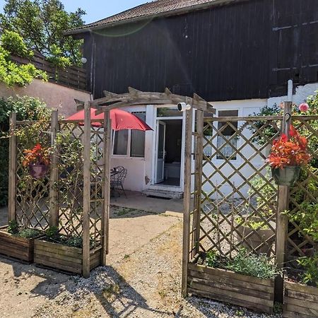 Les Gites De Cour Remond Villers-la-Faye Exterior foto